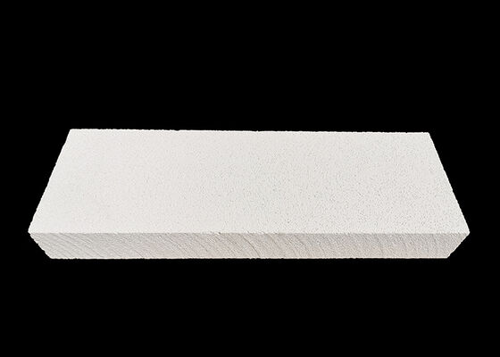Khối lượng riêng từ 0.6 đến 1 gram trên centimet khối Gạch chịu lửa cung cấp khả năng chịu nhiệt độ cao vượt trội cho các ứng dụng nặng