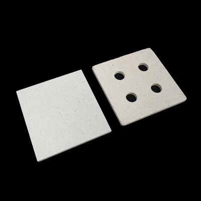 Tấm lót lò nung Cordierite mullite màu trắng, được thiết kế để tăng cường khả năng chịu sốc nhiệt và tuổi thọ