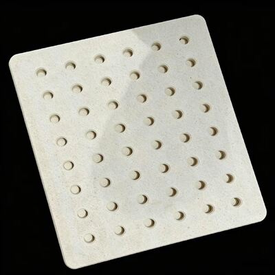 Các kệ lò sưởi Cordierite Mullite được đục lỗ Độ bền cao Các kệ thích hợp cho hoạt động liên tục trong các lò nhiệt độ cao