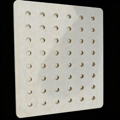 Các kệ lò sưởi Cordierite Mullite được đục lỗ Độ bền cao Các kệ thích hợp cho hoạt động liên tục trong các lò nhiệt độ cao