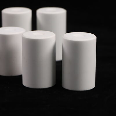 Điện áp phá vỡ lớn hơn 20 KV Alumina gốm cung cấp độ bền kéo 200 đến 400 MPa Được sử dụng trong các bộ phận cách nhiệt